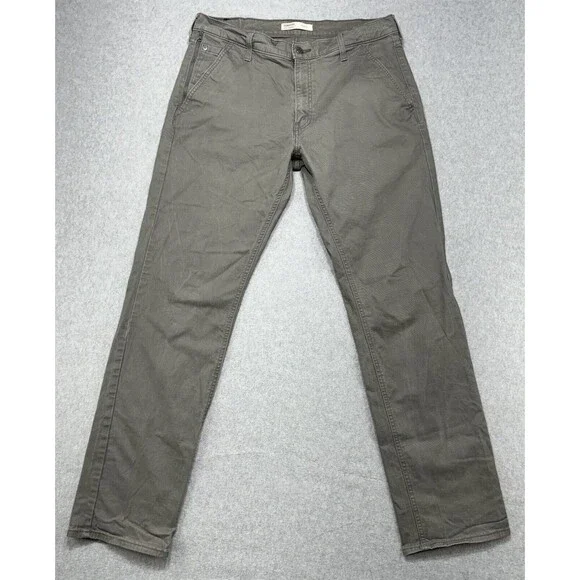 Signature Levi Strauss Mens Pants Sz 32x31 Gray Athletic Chino Classic Denim - Picture 1 of 14